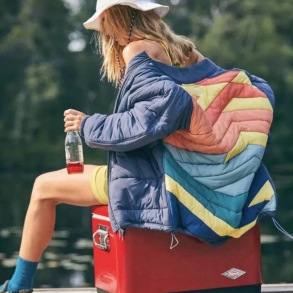 ❤ Free people movement coat.‎ Midnight moon bomber puffer